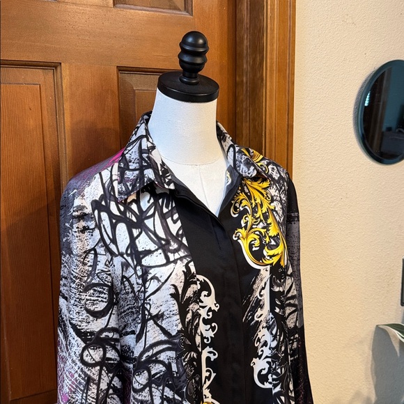 Gianni Versace Artistic Black and Yellow Shirt Size 12 - Picture 8 of 11